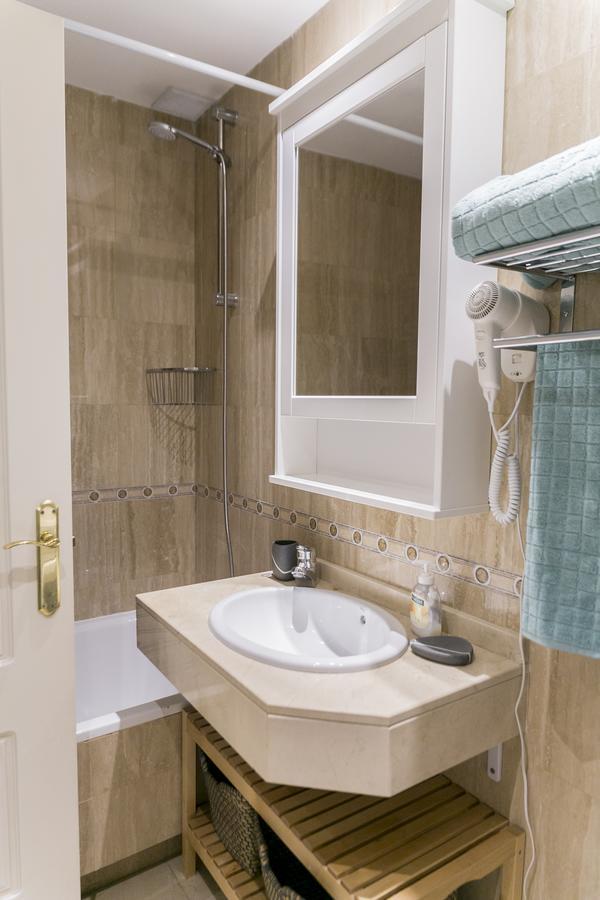 Fuencarral III Apartment Madrid Exterior photo